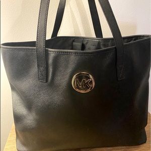 BLACK MICHAEL KORS TOTE BAG